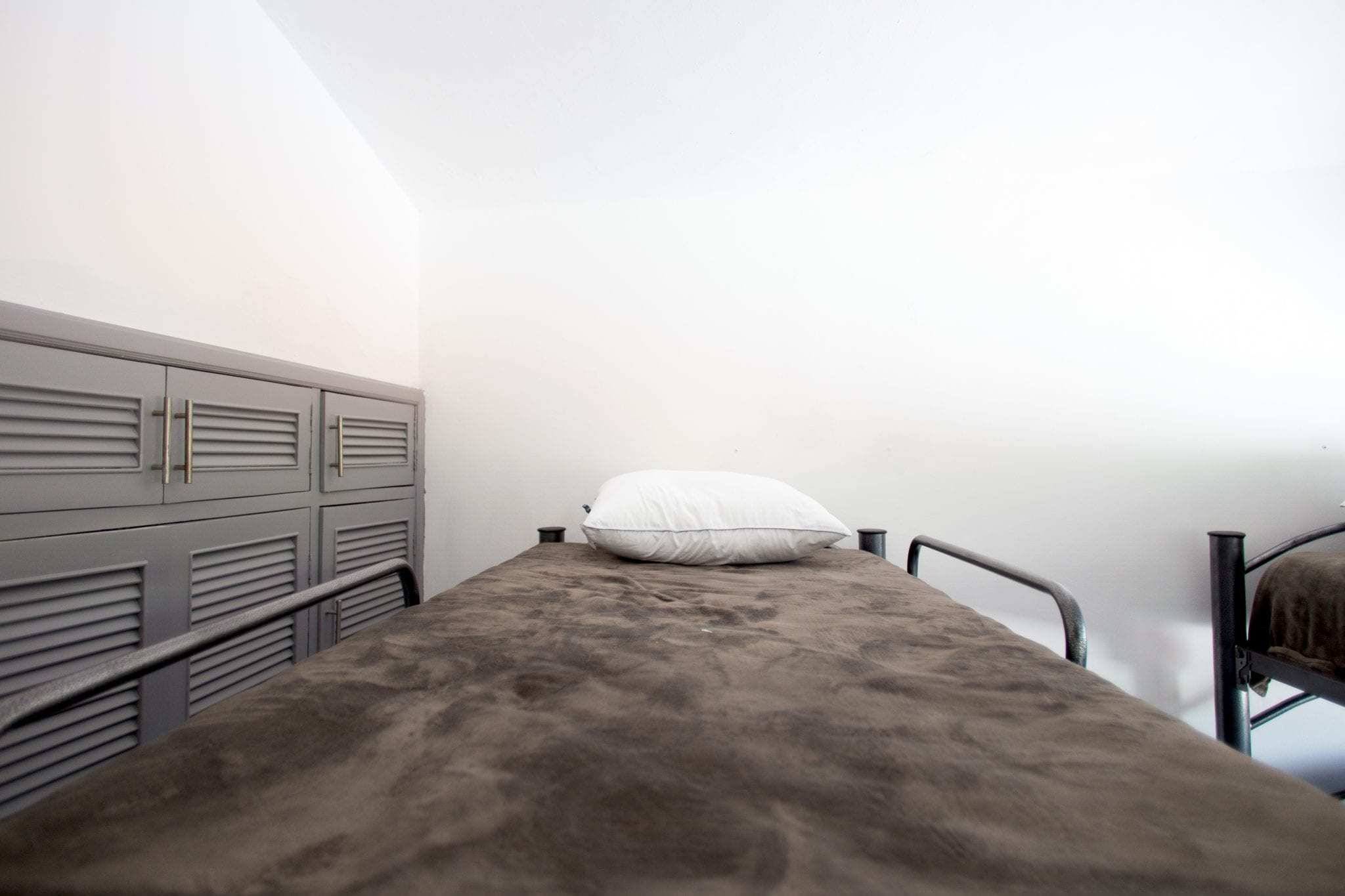 4 BR Trendy Waterfront Villa - Bedroom