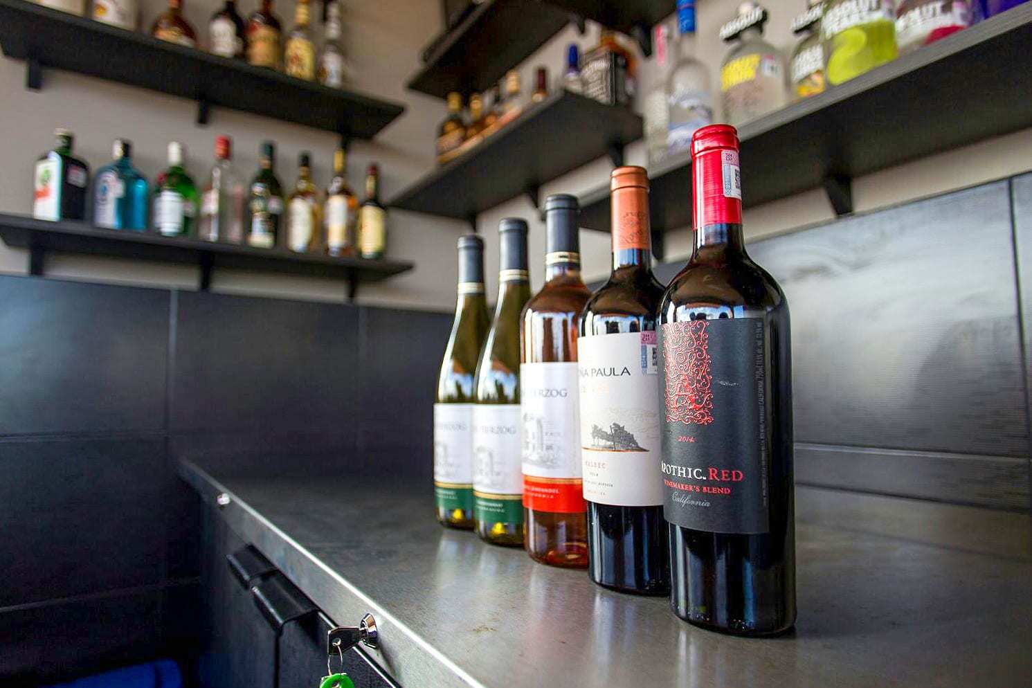 5 BR Bachelor Party Villa - Exterior - Rooftop Bar