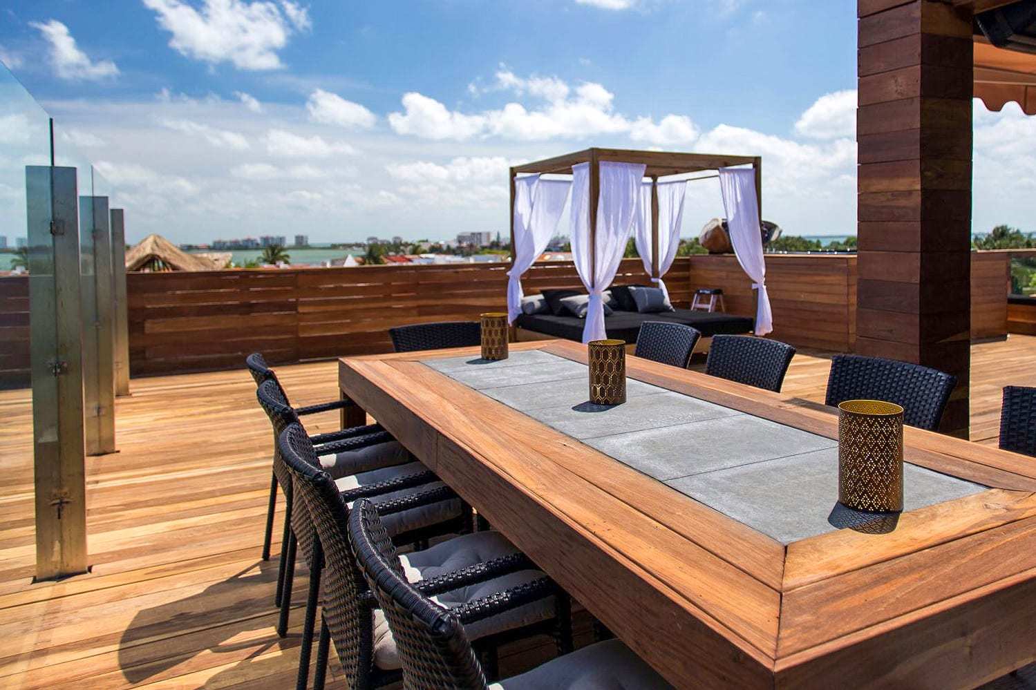 5 BR Bachelor Party Villa - Exterior - Rooftop Dining