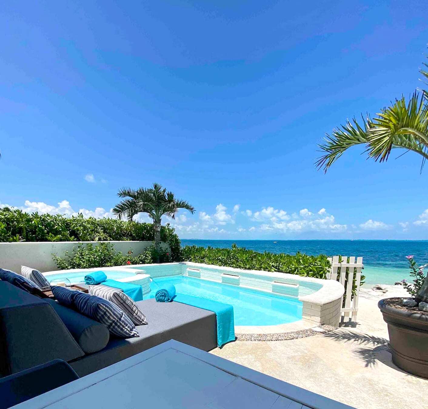 3 BR Mimi Villa - Pool - Exterior