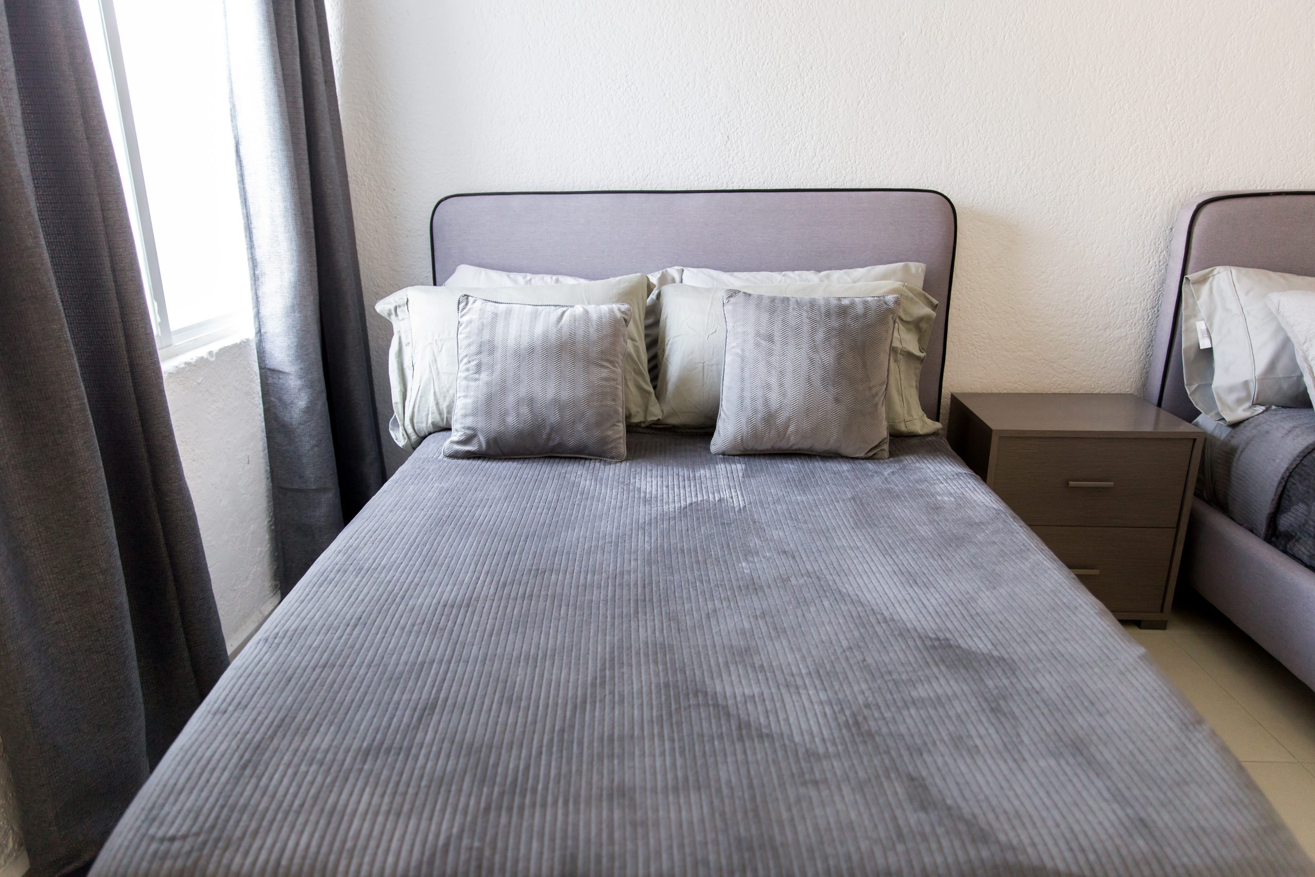 3 BR Waterfront Townhouse - 1st Floor Bedroom 2 - 2 Double Beds